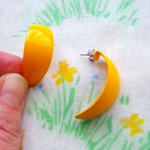 Vintage 🌻 Earrings